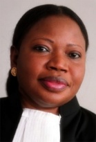 Fatou Bensouda (Gambie,)